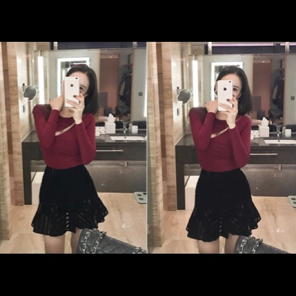 Zip zipper knit top wine size XS - Picture 2 of 3